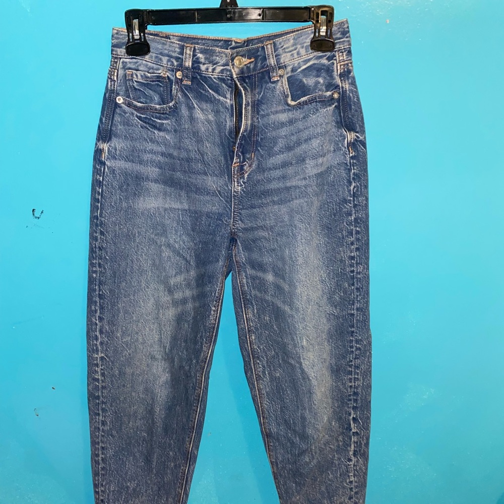 american eagle relaxed mom jeans